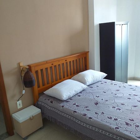 Apartamento No Canto Do Forte, Wi-Fi, Estacionamento Gratuito E Churrasqueira 프라이아 그란데 외부 사진