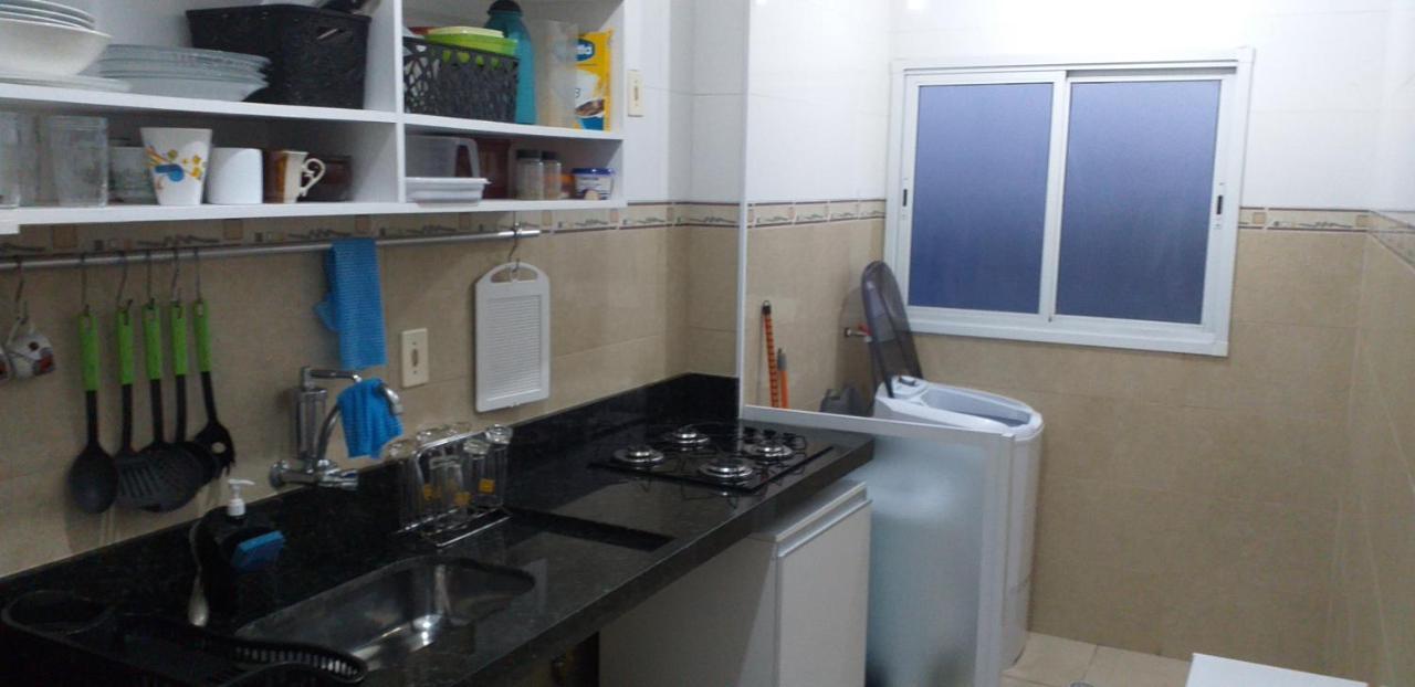 Apartamento No Canto Do Forte, Wi-Fi, Estacionamento Gratuito E Churrasqueira 프라이아 그란데 외부 사진