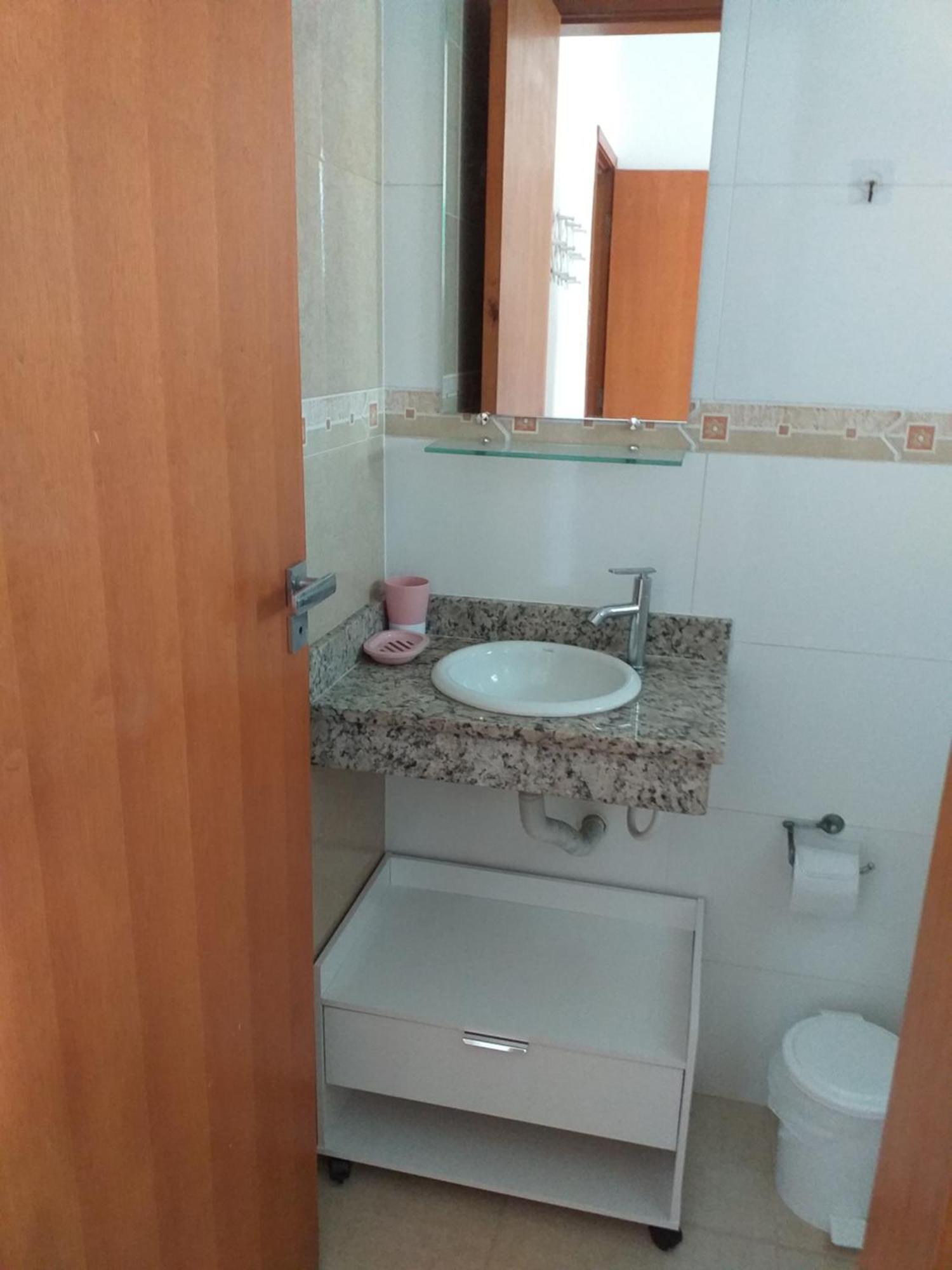 Apartamento No Canto Do Forte, Wi-Fi, Estacionamento Gratuito E Churrasqueira 프라이아 그란데 외부 사진