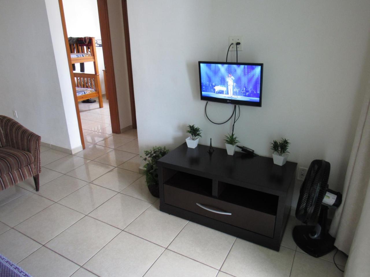 Apartamento No Canto Do Forte, Wi-Fi, Estacionamento Gratuito E Churrasqueira 프라이아 그란데 외부 사진